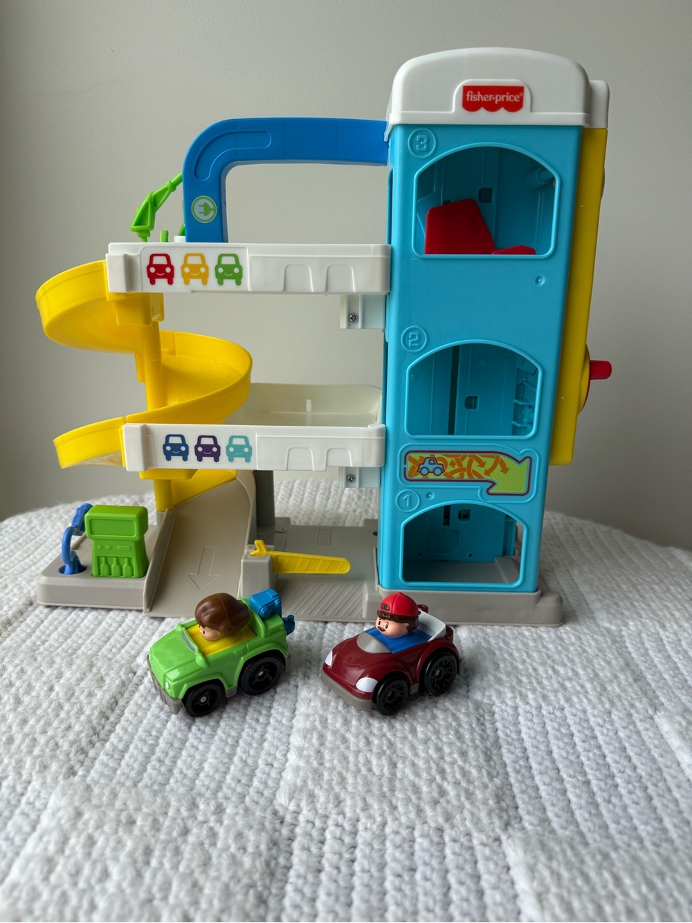 Fisher-Price Little People Helpful Neighbor's Garage, an